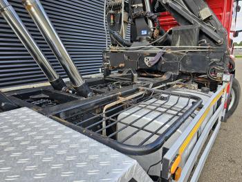 TGS 26.400 / 6x4H-2 / HMF Z KRAAN + CONTAINERSYSTEM